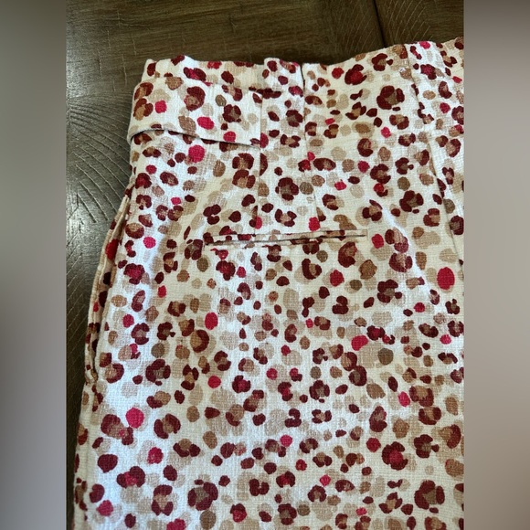 Ann Taylor High Rise Pink Animal Leopard Print Paperbag Shorts Size 10 Pockets - Picture 7 of 16